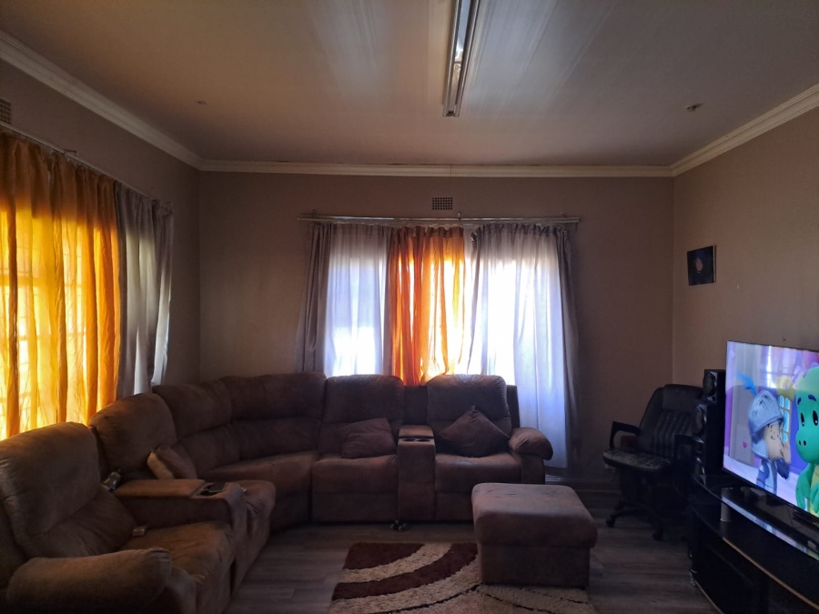 2 Bedroom Property for Sale in Hennenman Free State